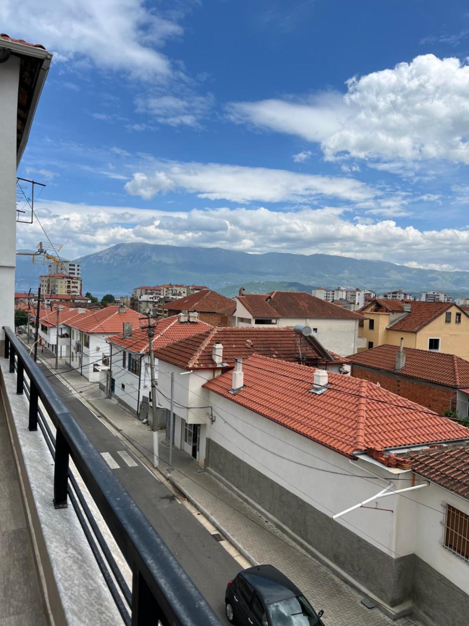 Small Hotel Ora Pogradec Eksteriør billede