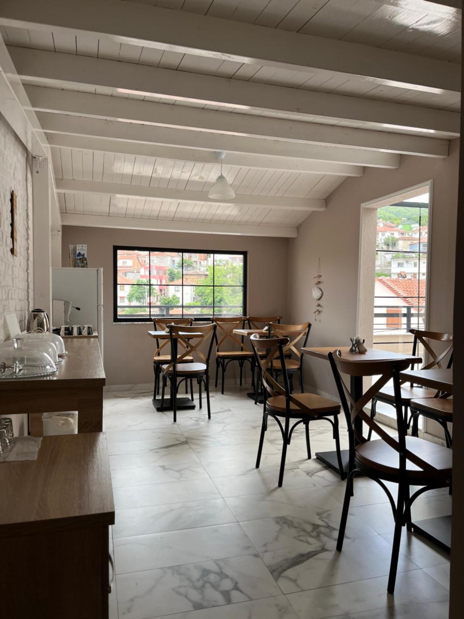 Ora Apartament Pogradec Eksteriør billede